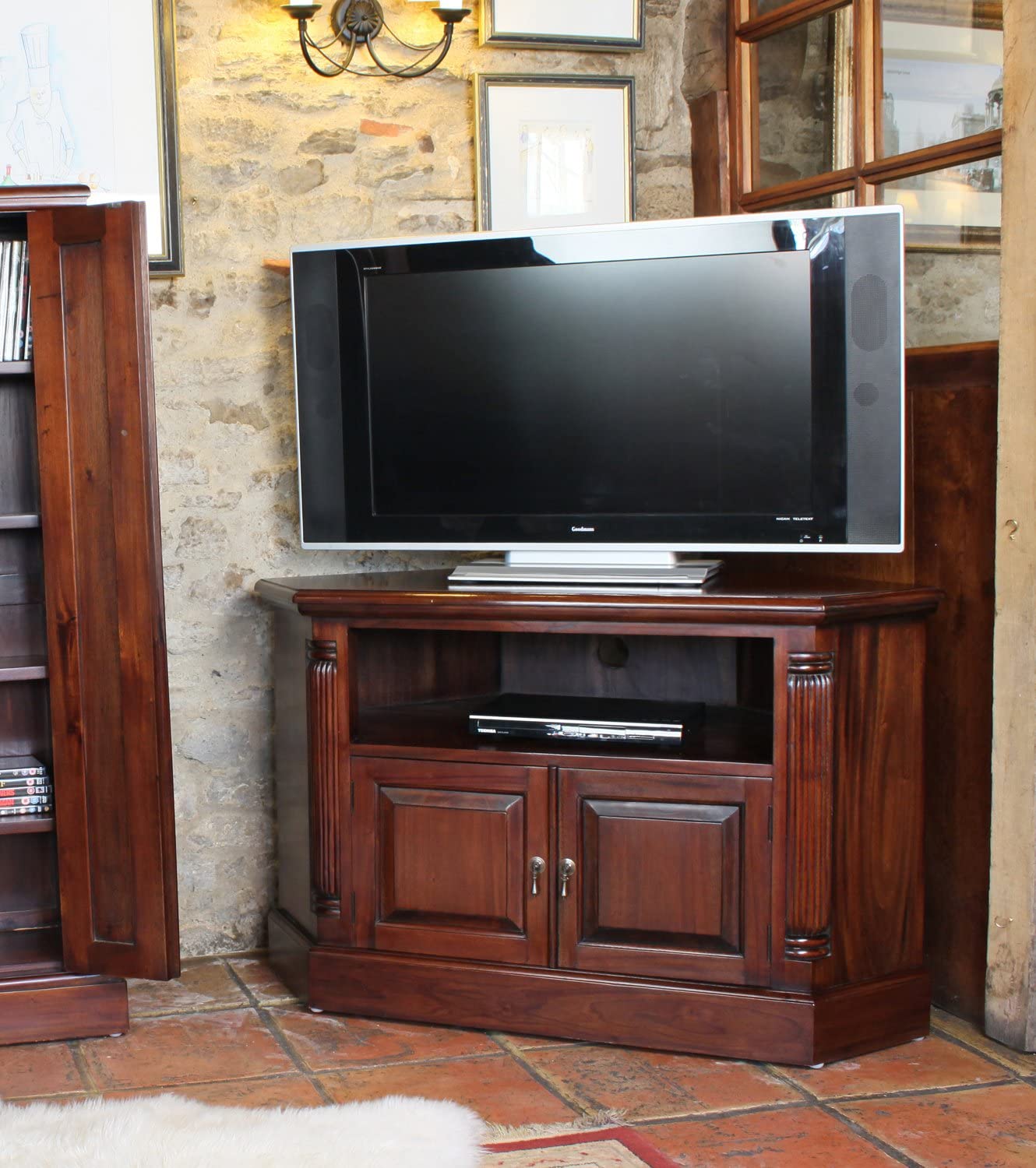 Baumhaus-La-Roque-Corner-Television-Cabinet-B004PQI1H4-2.jpg