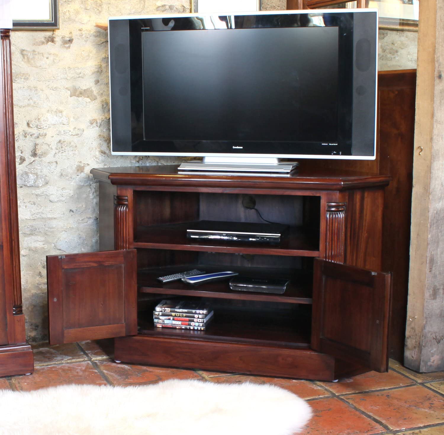 Baumhaus-La-Roque-Corner-Television-Cabinet-B004PQI1H4-3.jpg