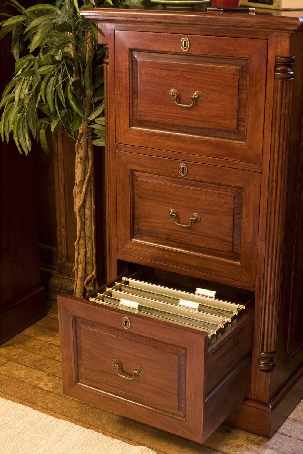 baumhaus-La-Roque-Three-Drawer-Filing-Cabinet-B003IVX2SK-5.jpg