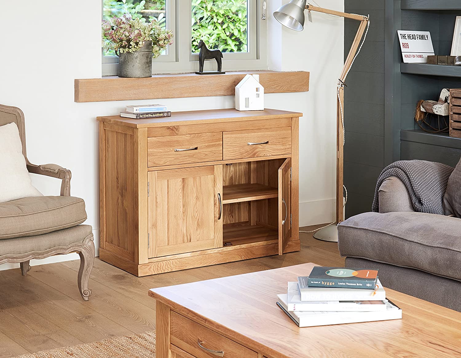 baumhaus-Mobel-Oak-Small-Sideboard-B00HKZ7934.jpg