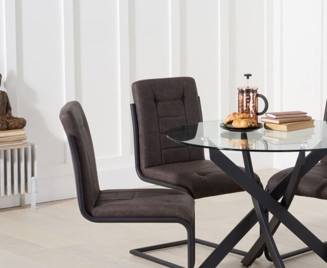 marina_table_with_archie_chairs_wr2_1_1.jpg