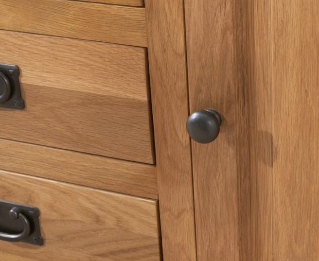york_150cm_large_oak_sideboard_handles_close_up.jpg